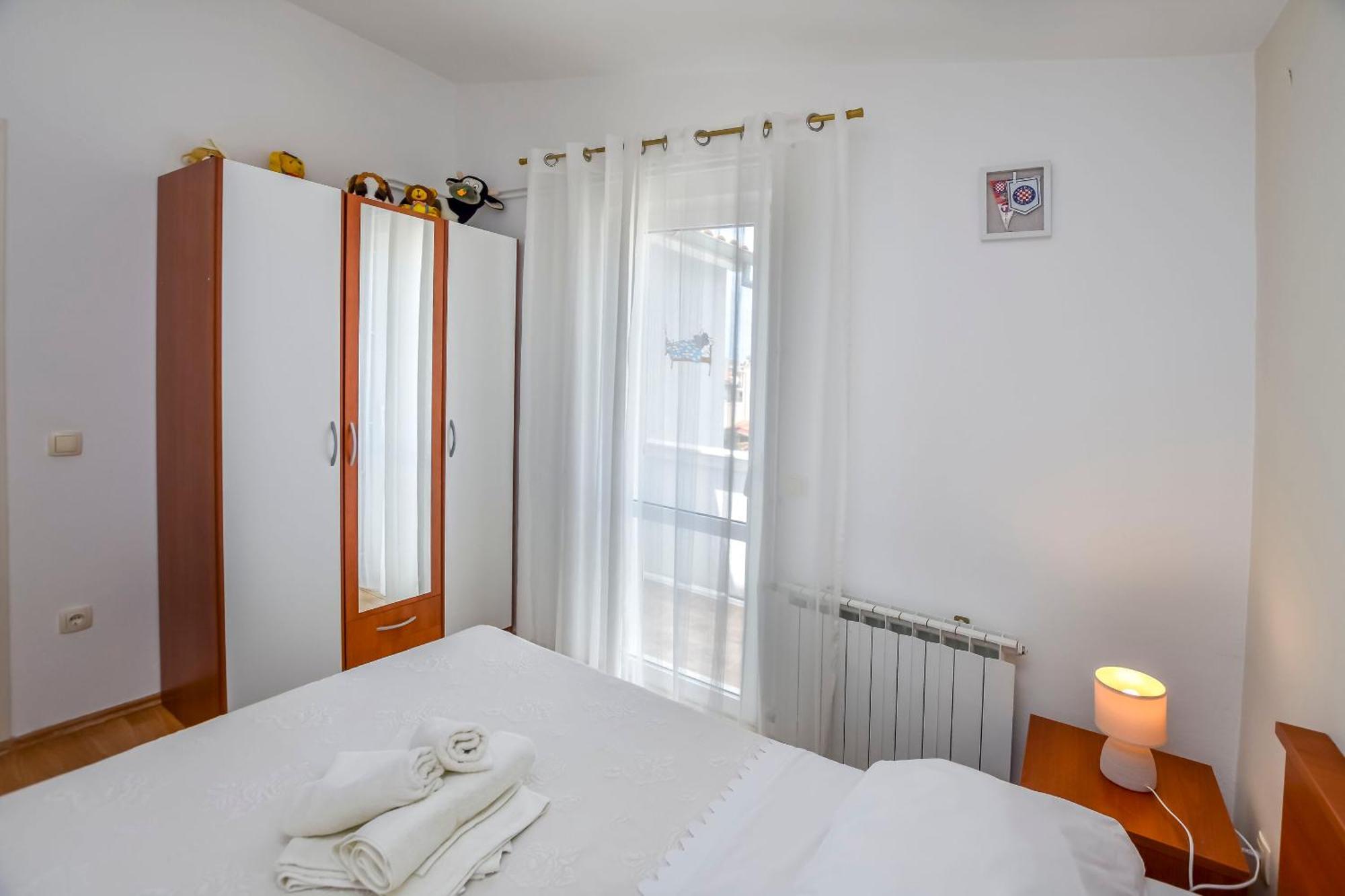 Apartments Jasna Primosten Bagian luar foto